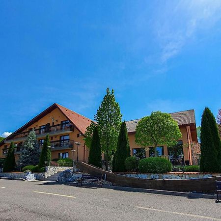 Hotel Belvedere Совата Экстерьер фото