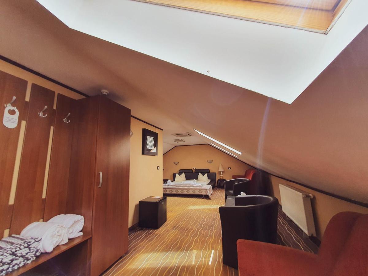 Hotel Belvedere Совата Экстерьер фото