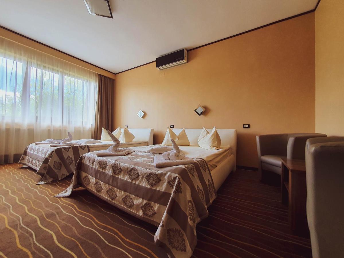 Hotel Belvedere Совата Экстерьер фото