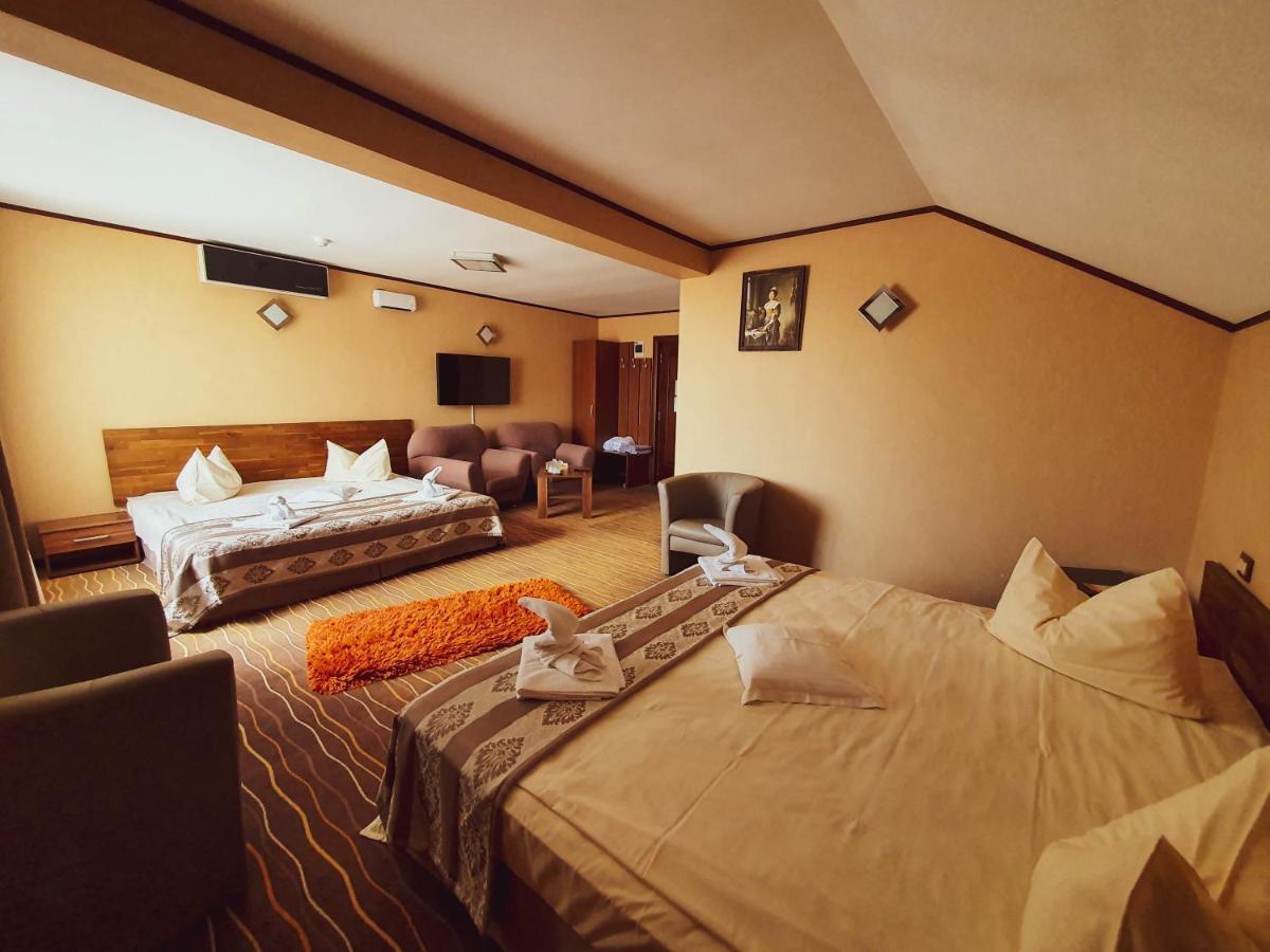 Hotel Belvedere Совата Экстерьер фото