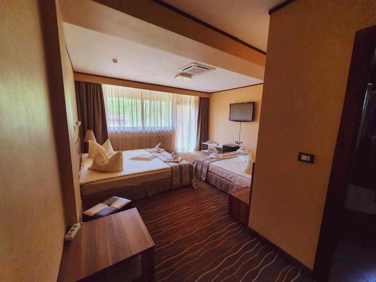 Hotel Belvedere Совата Экстерьер фото