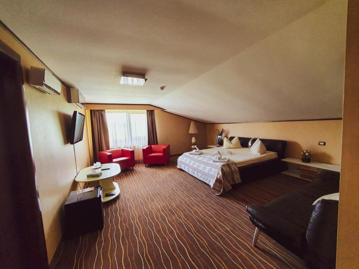 Hotel Belvedere Совата Экстерьер фото