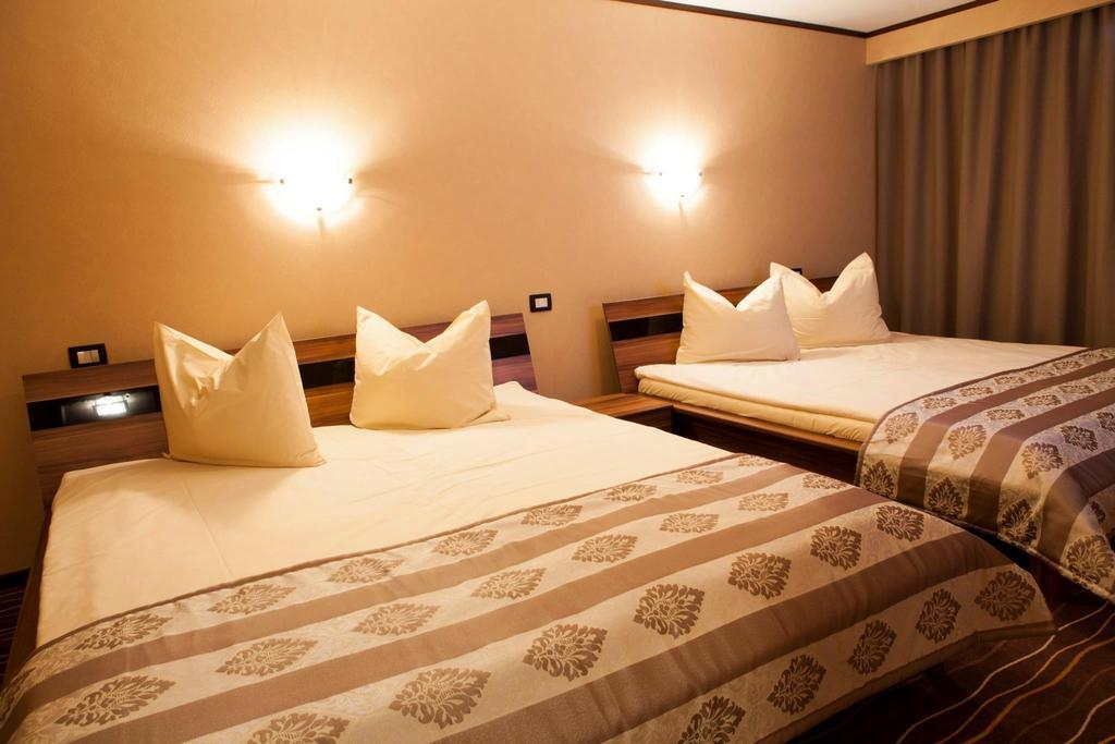 Hotel Belvedere Совата Экстерьер фото