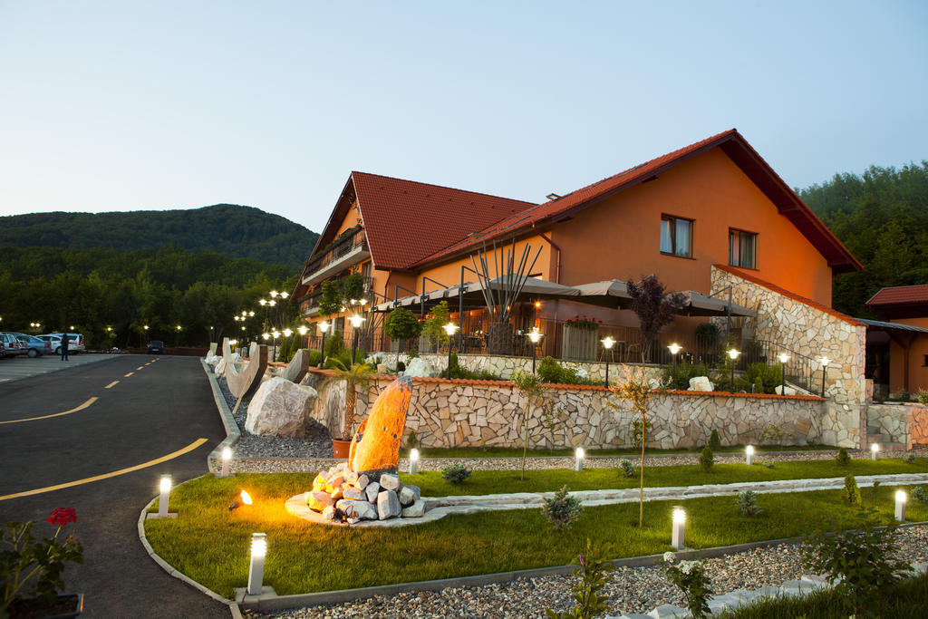 Hotel Belvedere Совата Экстерьер фото